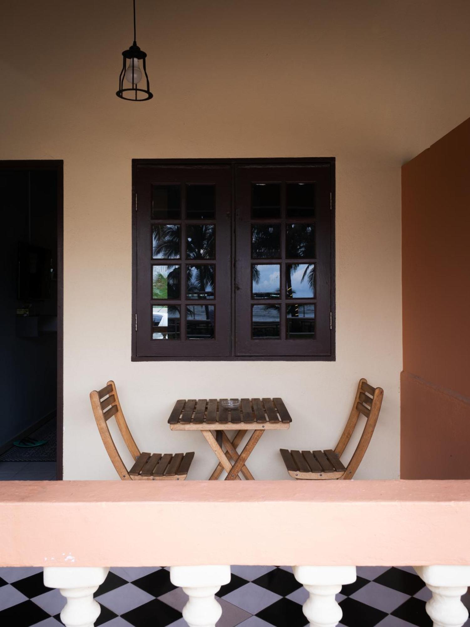 Blackstone Beach Resort Kuantan Exterior photo